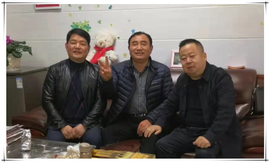 集團(tuán)董事長(zhǎng)探察國(guó)泰發(fā)展地 拜望老領(lǐng)導(dǎo)